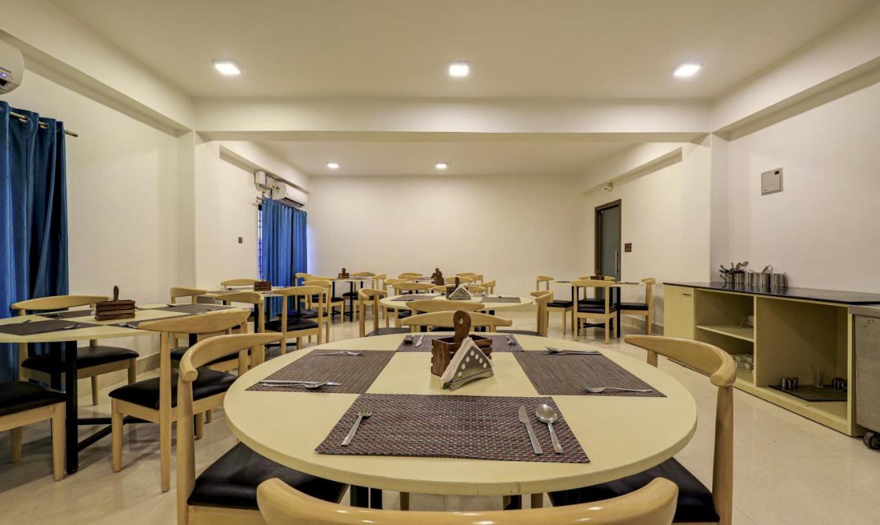 Treebo Arna Residency Hotel Guwahati Buitenkant foto